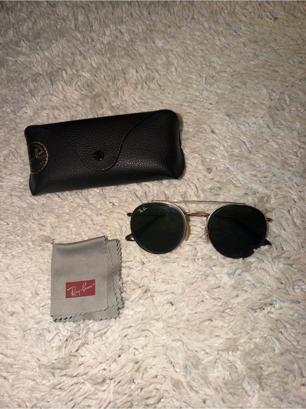 Ray-Ban Gold Frame Sunglasses with Dark Green Lenses